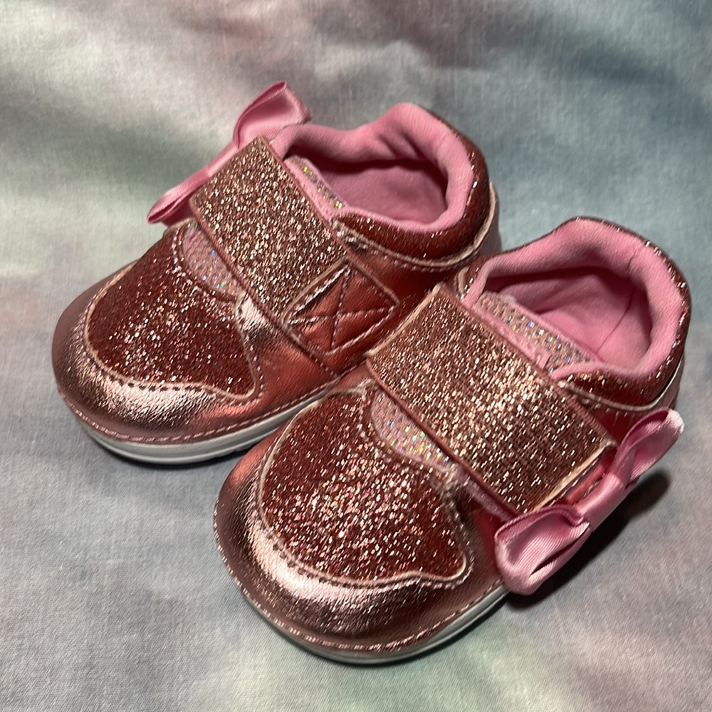 NIB SKETCHERS SNEAKERS LEARNERS PINK SZ 1